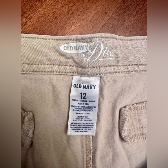 Old Navy Diva khaki pants - Picture 2 of 6
